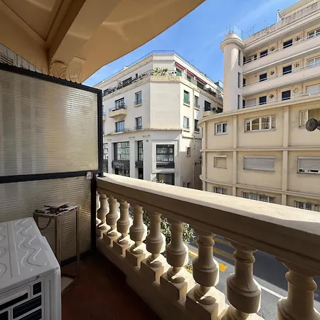 Apartman Quai Prestige - Central, Balcon, Neuf, Proche Palais&plage, Clim