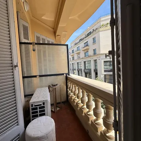 Apartman Quai Prestige - Central, Balcon, Neuf, Proche Palais&plage, Clim