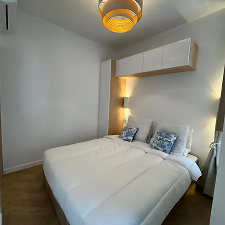Apartman Quai Prestige - Central, Balcon, Neuf, Proche Palais&plage, Clim *
